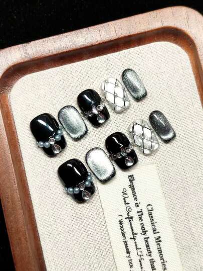 Handmade Nail Polish, Press-On Artificial Nails, Short Square Nails, High-End Texture. Grey Cat-Eye Color, Simple And Elegant Style, Hand-Painted Diamond Pattern, White Dots, Shiny. Three-Color Combination Of Black, White And Grey. Gift For Girls, Reusable.