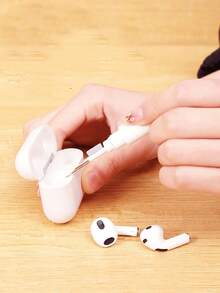 3-In -1 Wireless Headset Cleaning Set-Perfect Set, Can Be Hooked, Brushed, Erasable, For Cleaning And Descaling Small Gaps In Bluetooth Headsets - 2pcs White - View 9