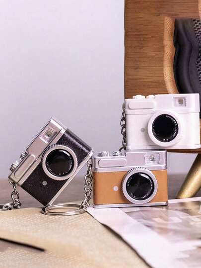 复古仿真相机钥匙扣挂件，复古相机钥匙扣，迷你相机（不含电池和闪光灯），适合用作汽车钥匙扣，圣诞节、情人节、教师节、父亲节、母亲节、生日礼物、相机装饰、万圣节、感恩节以及其他摄影爱好者的礼物