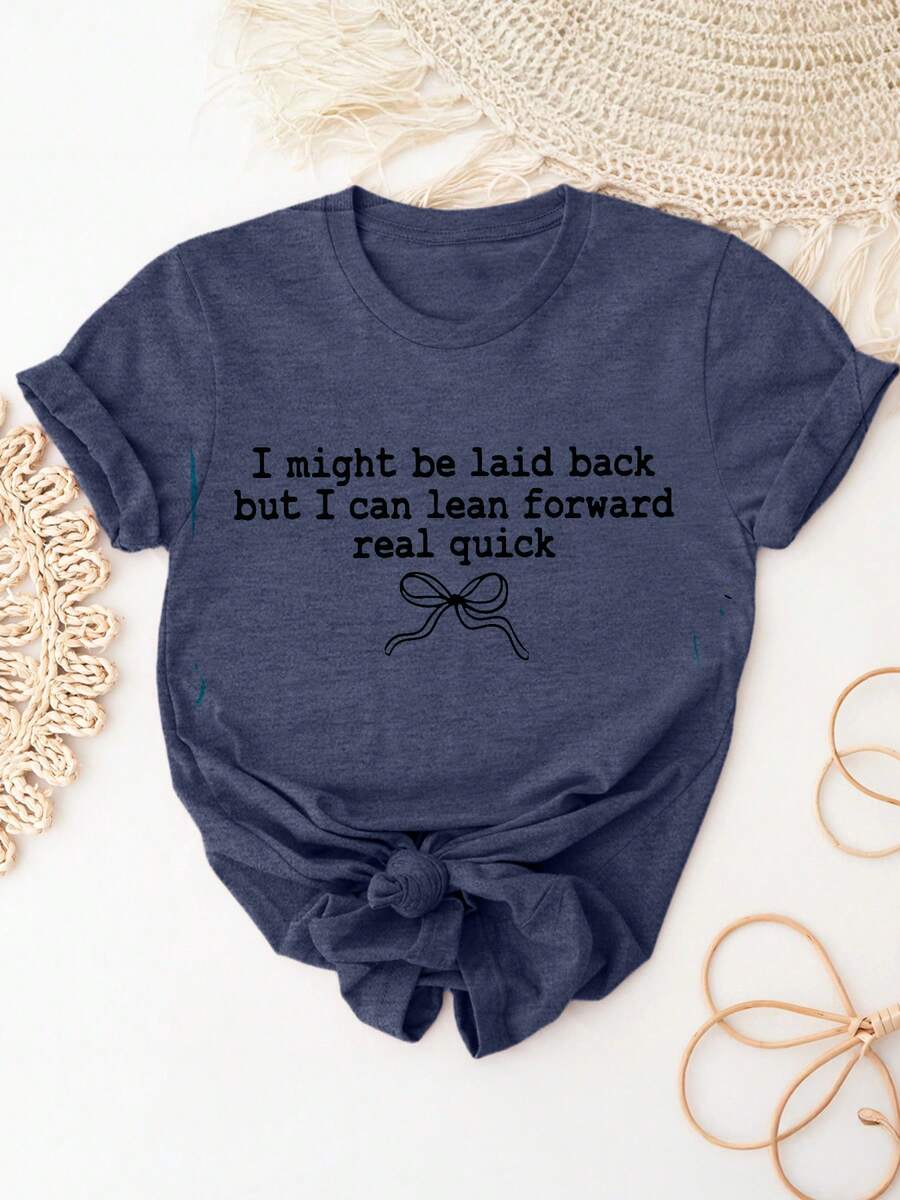 ELYSIAN WEAR 180G Women's T-Shirt Casual Loose Fit Round Neck Short Sleeve Graphic Print I Might Be Laid Back But I Can Lean Forward Real Quick Funny Quote Top For Everyday Wear Comfortable Soft Cotton Blend Suitable For Women Who Love Humor And Relaxed Style - 藏蓝色 - 查看 1