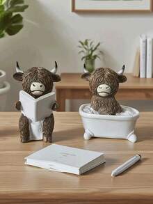 Décoration amusante de salle de bain - Statue de seau de toilette de vache des highlands lisant un livre, décoration de salle de bain de style ferme, résine pour bureau à domicile ou cadeau, sans électricité nécessaire, design humoristique, détails texturés, idéal pour Noël, parfait pour Thanksgiving - multicolore - Voir 5