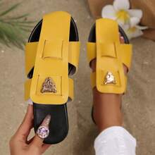Sandalias de mujer con punta redonda y abierta, nuevas sandalias cruzadas de moda cómodas para el verano, zapatos de playa para mujer de talla grande, chanclas suaves para mujer - Amarillo - Ver 14