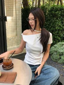 甜美女孩撞色波点不对称露肩系带T恤，百搭休闲修身女式上衣 白色 - 白色 - 查看 7