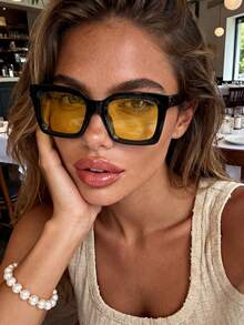 1 Pair Unisex Fashionable Yellow Square Summer Beach Vacation Sunglasses, Casual, Beach Accessories, Women's Summer Beach Vacation, Outdoor Travel Glasses, Suitable For Outings, Back To School Season - Yellow - View 1