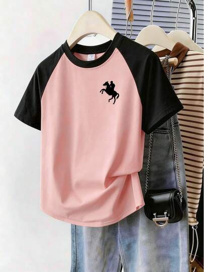 女童休闲蝴蝶结印花短袖T恤，适合春、夏、秋季穿着，可用于学校、户外、居家、旅行等场合。