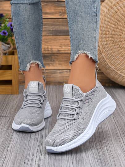 Plus Size Women's New Knitted Dual-Color Sole Slip-On Casual Sports Shoes, Fashionable & Comfortable Flat Middle-Aged Running Shoes