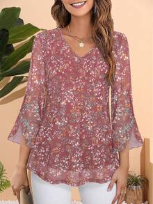 CheersLife Blusa formal y casual de mujer con mangas acampanadas de 3/4 con volantes, superposición de malla con cuello en V doble para vacaciones de primavera - Color caoba - Ver 3