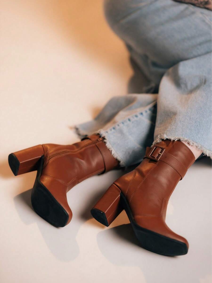 Women Ankle Boots & Booties - 駝色 - 查看 1