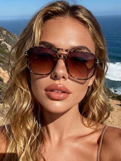 1 Pair Unisex Leopard Print Aviator Frame Super Lightweight Sunglasses, Suitable For Vacation, Travel, Beach, Party, Driving, Fishing, Birthday Gift, Daily Wear