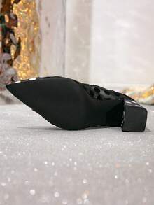 Giày cao gót chấm bi đen cho nữ, mẫu mới Xuân/Thu 2026, gót dày, nơ, buộc dây, mũi kín, khoét rỗng, kiểu dáng slip-on, thời trang, đa năng, mềm mại, thoải mái, thoáng khí. - Đen và trắng - Xem 6