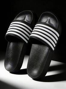 经典条纹运动风拖鞋，黑白配色，3D条纹设计，视觉冲击力强，男女通用情侣拖鞋，百搭实用，适合居家、校园、海滩等多种场合。 - 黑色 - 查看 9