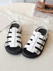 Giày sandal mới năm 2026 cho bé gái, giày công chúa đế bằng thoải mái, thoáng khí, đa năng cho học sinh, kỳ nghỉ, giày đi biển thời trang chống trượt đế mềm cho trẻ lớn. - Màu be - Xem 1