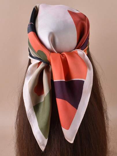 1条女士迷彩马头印花缎面雪纺围巾，波西米亚休闲风围脖披肩，轻盈舒适，适合春夏日常及户外穿着