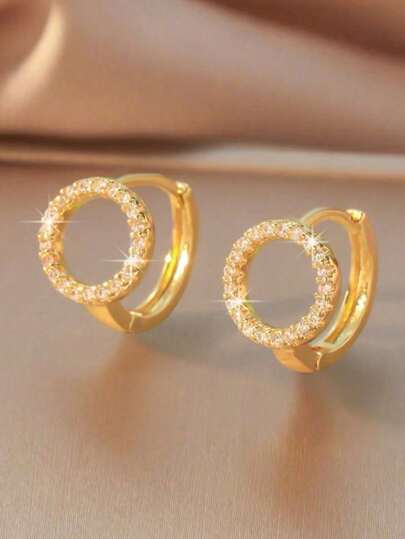 一对奢华铜质锆石几何圆形耳环，精致简约百搭，是送给女性的礼物，适合约会和情人节佩戴。
