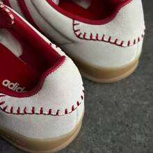 Adidas Clover Women's GAZELLE INDOOR Sporty T-Toe Shoes Casual Sneakers - Beige/red - View 10