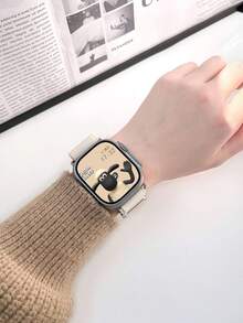 这款运动型高山尼龙表带（1条装）兼容尺寸为38mm、40mm、41mm、42mm、44mm、45mm、46mm和49mm的表带。它柔软透气、可调节，非常适合户外运动。男女款 Ultra/11/10/9/8/7/6/5/4/3/SE均适用。佩戴方便，舒适透气，可水洗。 - 星光色 - 查看 6