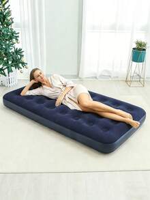 1个充气床垫 - 耐用PVC材质，适合家庭、后院、花园、露营、室内/室外、海滩旅行和聚会。便携式折叠沙发，适用于婚礼季、户外婚礼、节日、啤酒节、花园礼品、露营、徒步旅行和户外活动。 - 藍色 - 查看 5