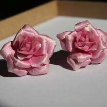 手工制作粉色玫瑰发饰，丝绒材质，中国制造，精美礼品 - 粉色 - 查看 3