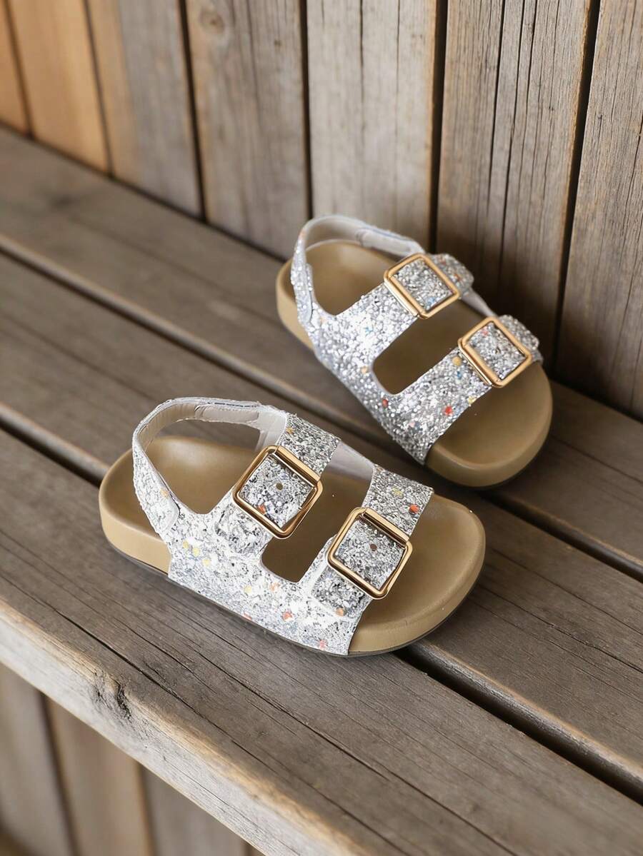 1 Pair Girls' Summer New Style Fashionable Hook And Loop Princess Soft Bottom Beach Sandals - Silver - View 1