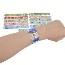 Bluey 1套/12件 新款热销卡通动漫布鲁多图案PVC爸爸戒指手链派对爸爸戒指玩具狗狗主题小礼盒套装生日礼物新年礼物 - 彩色 - 查看 4