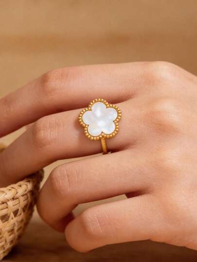 1PC Fashion Five Leaf Clover Rings For Women 18K Gold Plated Stainless Steel Five Leaf Clover Statement Adjustable Ring Party Wedding Anniversary Lucky Jewelry Gift