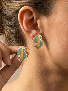 女士设计师款不锈钢油滴不对称耳钉，防水时尚耳饰，可爱彩色海星耳环，适合青少年女孩夏季海滩度假比基尼配饰，搭配迷人服饰和婚纱——百搭饰品，游泳、沐浴、运动时佩戴皆宜，是情人节、生日、母亲节和度假惊喜的理想之选。 - 彩色 - 查看 8