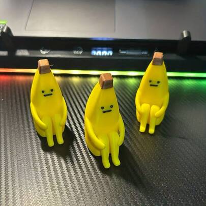新款3D打印创意微笑香蕉摆件，拥抱香蕉桌面装饰玩具，香蕉人偶