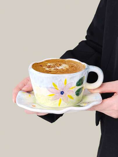 1 Takım Japon Sır Altı Kabartma El Boyaması Çiçekli Seramik Kahve Fincanı ve Tabağı Seti, Yüksek Kaliteli Porselen Süt Kupası, Zarif Öğleden Sonra Çay Fincanı ve Tabağı, Lüks Gradyan Latte Art Fincanı ve Tabağı, Hediye, Doğum Günü Hediyesi. Gradyan, Sarı, Yeşil, Pembe, Beyaz, Yeşil Yapraklar, Çiçekler.