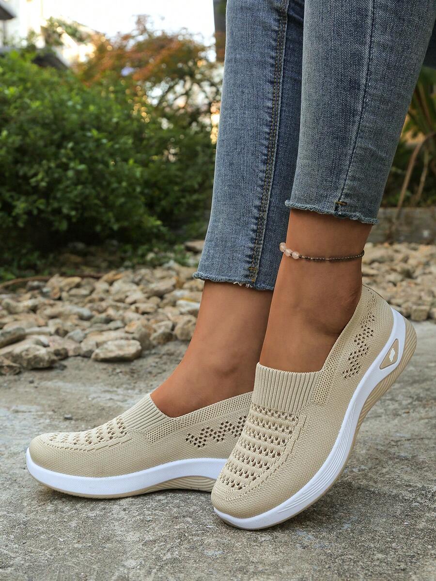 Van Skr Comfortable Soft Sole Mom Shoes, Oversized One Size Up, Hollow Out Breathable Casual Shoes
