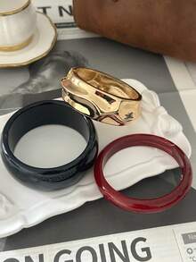 1件美拉德工艺金色褶皱手镯，夸张不对称亚克力手镯，适合日常通勤、旅行、街头摄影 - 彩色 - 查看 6