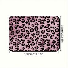1 pieza Alfombra de baúl de coche con estampado de leopardo rosa - Antideslizante, fácil de limpiar, alfombra de piso de poliéster duradera para el interior del vehículo, mantiene el coche limpio y con estilo, se ajusta a la mayoría de los modelos de coches, alfombra de baúl para coche, accesorio de interior con estilo, alfombra de textura suave - 1 pieza - 29,5 x 39,3 pulgadas/75 x 100 cm - Ver 6