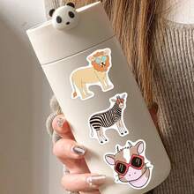 50 Peças Adesivos de Óculos de Animal, Adesivos de Rabiscos Criativos, Suprimentos de Escritório, Adesivos para Celular e Computador, Alto Valor, Requintados, Adesivos Legais, Divertidos, Clássicos, Design de Desenho Animado Colorido, Decoração de Presente, Decoração de Capas de Telefone, Reutilizáveis, Design de Desenho Animado Colorido, Adequado para Garrafas de Água, Skates, Celulares, Etc., Perfeito para Materiais Escolares, Um Ótimo Presente para Feriados - 50pcs - Visão 7