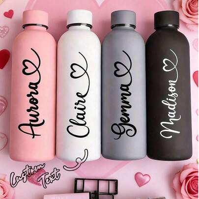 Bình nước hai lớp cách nhiệt bằng thép không gỉ, thiết kế theo phong cách hàng ngày, có nắp đậy, in ảnh và tên theo yêu thích của bạn. Chiếc bình nước thời trang này thích hợp sử dụng hàng ngày, kết hợp giữa tính практичность và phong cách cá nhân. Đây là món quà ý nghĩa dành cho bạn bè, gia đình hoặc bất cứ ai yêu thích những phụ kiện cá nhân hóa tiện dụng.