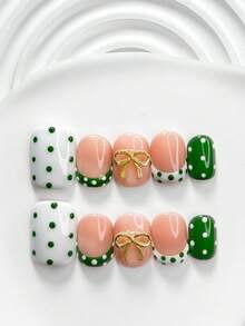 10件套绿色波点美甲套装，包含凝胶指甲油、金色蝴蝶结美甲装饰、白色波点贴纸、绿色波点美甲贴、绿色指甲油、白色指甲油，以及美甲工具（1个果冻贴纸+1个指甲锉）。提供三种尺寸：方形、短长方形、杏仁形。适合派对、摄影、日常、工作、聚会、春夏等场合。 - 彩色 - 查看 12