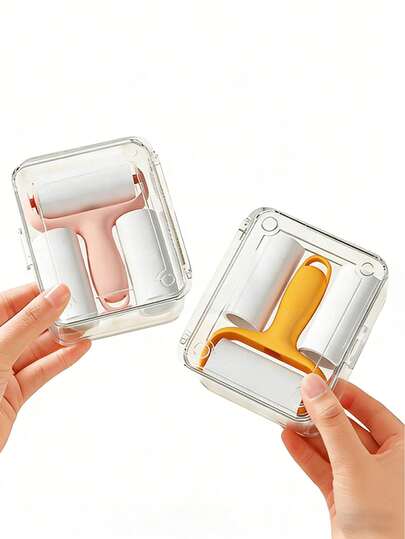 一套便携式迷你粘毛滚筒套装，强力粘毛宠物毛发去除器，可拆卸设计，小巧便携，易于使用，可重复使用，无需电源，适用于宠物/衣物/地毯/汽车座椅，宠物主人必备，也适用于宠物毛发、家具、沙发、地毯、汽车座椅、汽车配件、家居用品、旅行用品。