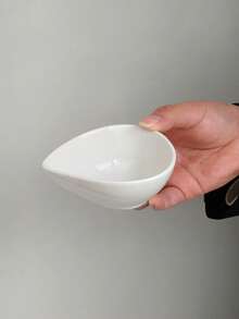 1pc/2pcs/4pcs/5pcs Simple White Teardrop Ceramic Dish, Ice Cream Dessert Bowl, Home Salad Pudding Bowl, Baby Food Ceramic Bowl, Creative Niche Snack Bowl - White - View 4