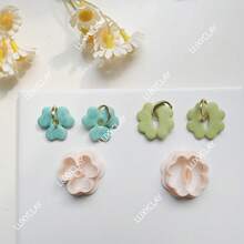 Clover Shape Jewelry Making Kit, St Patrick's Day Themed Clover Pattern Polymer Clay Cutters For DIY Earrings Pendants Making - Beige - View 4