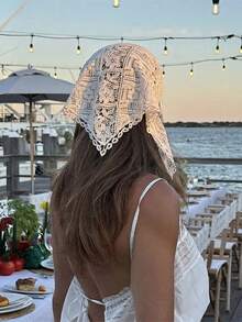 1 pieza Bufanda de encaje de ganchillo elegante y vintage para mujer, diadema bohemia blanca y negra, pañuelo para la cabeza de vacaciones, chal para los hombros, bufanda calada para el cuello y accesorio para atar bolsos, perfecto para primavera, verano y otoño. - Blanco - Ver 5