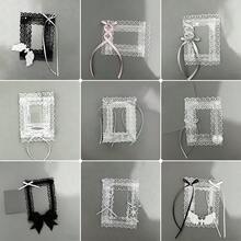 Porta-cartões elegante de renda (1 unidade), ideal para fotos de 7,6 cm, cartões de celebridades, retratos, mini cartões, cartões Gachapon, carteirinhas de estudante, decoração com laço artesanal, itens colecionáveis de personagens de anime/desenho animado, produtos para fãs de ídolos, capas para fotos, porta-cartões Lolita transparente. - A - Ver 12
