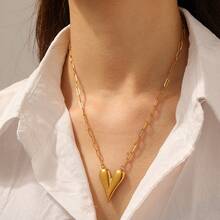18K Gold Plated Hollow Heart Shaped Stainless Steel Necklace, Minimalist High-End Jewelry Suitable For Daily Wear And Gift - Gold - View 2