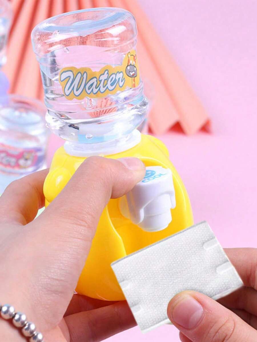 4pcs Creative Pump Makeup Remover Bottles, Easy To Use, Designed As Water Sprayer, Suitable For Makeup Removal - Random - View 1