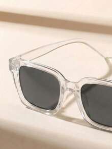 1 Pair Unisex Square Sunglasses, Suitable For Outdoor Activities, Travel, Summer Accessories, Sports Style, Driving, Holiday Outfits, Beach, Music Festivals, Casual Outings, Vacation, Family Trips, Elegant Attire, Street Style Accessories, Sports, Parties, Street Fashion, Fishing, Holidays, Vacation - Black and White - View 3
