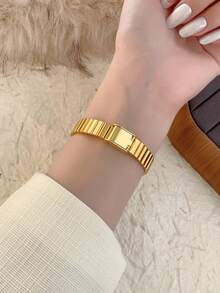 1pc Classic French Gold Ladies' Oval Watch, Small Dial, Elegant And Simple, Luxurious And Fashionable, Ladies' Quartz Watch, Shape, Suitable For Daily Wear, Dinner And Any Other Occasions - 金色 - 查看 6
