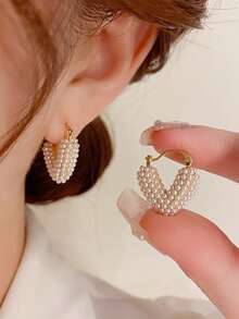 2pcs Heart-Shaped Faux Pearl Earrings, Elegant Gift Suitable For Women's Daily Wear - White - View 2