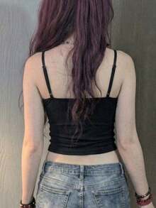 Women's Y2K Punk "Smile Love & Rose" Graphic Print Cami Top - Black Spaghetti Strap Crop Tank With Red Lace Trim, Grunge Streetwear Vacation Going Out Top, Summer Outfits For Women, Valentine's Day Outfit, Party Outfit, Music Festival Outfit, Romantic Date Outfit, Holiday Outfit, Spring Summer Daily Wear, Carnival Outfit Casual - Black - View 2