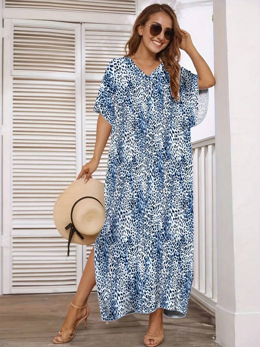 Plus Size Women's Leopard Print Dress, Bohemian V-Neck Short Sleeve Split Hem Dress, Perfect Summer Choice Elegant Vacation - Blue - View 1