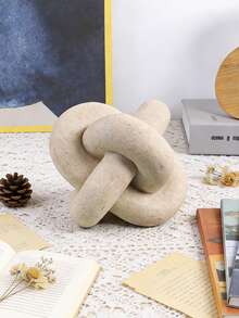 Tượng dây xích chấm trắng, tượng trừu tượng hiện đại bằng nhựa, trang trí nhà theo phong cách Bắc Âu tối giản, phù hợp cho phòng khách, kệ sách, bàn làm việc, lối vào, giá sách, điểm nhấn phong cách Boho, quà tặng tân gia và đám cưới lý tưởng, trang trí nghệ thuật cho bàn cà phê và bàn trang điểm. - 1PC - Xem 9