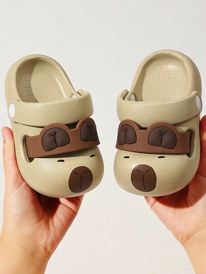 1双儿童水豚拖鞋，夏季室内/室外男童沙滩凉鞋，幼儿透气木屐