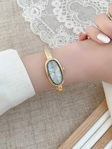 1pc Women's Fashion Elegant Quartz Watch, Gold Bangle Style Design, Suitable For Daily Wear, Birthday, Graduation Gift, Casual Occasions - Gold - View 4