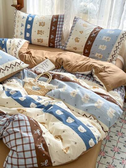 复古摩卡费尔岛小熊四件套床上用品，蓝棕色格子蝴蝶结被套套装，柔软透气，适合裸睡，日式疗愈风格卧室套装，营造舒适慵懒的卧室氛围，涤纶双层纱布（1个被套+1个床单+2个枕套，不含被芯和枕芯，枕套图案随机裁剪）